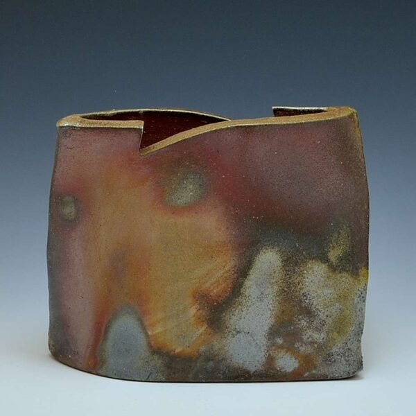 Wave Groove Sculptural Vase - Image 2