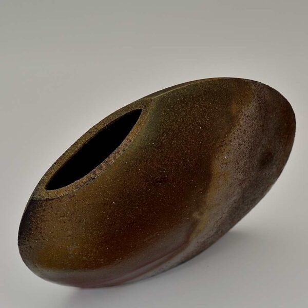Moon Shape Sculptural Vase - Image 3